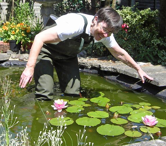Christa in the pond, 2006
